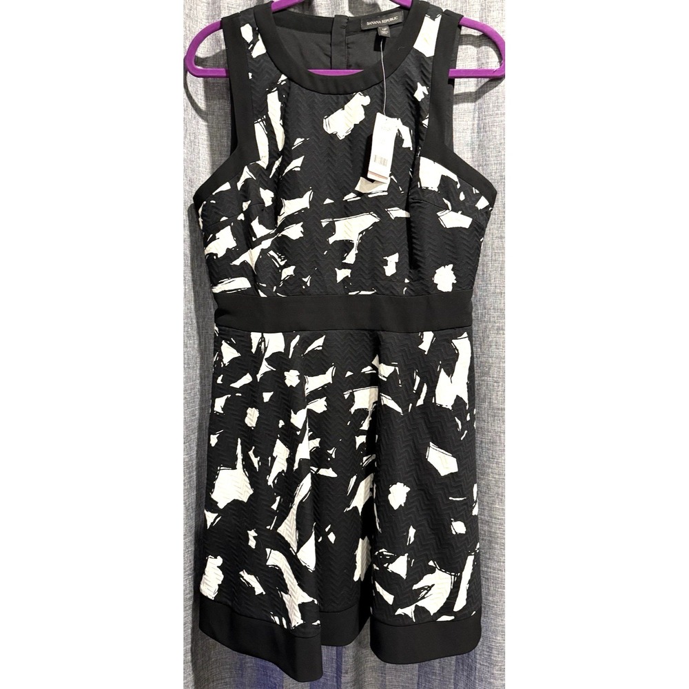 Banana Republic Black White Sleeveless Midi Dress sz 12P‎ Lined Textured Zip NWT